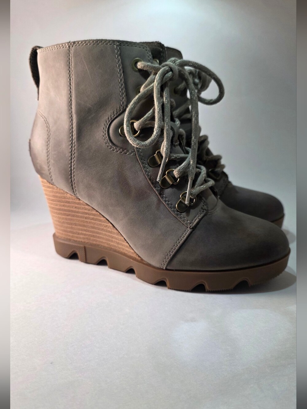 Sorel Joan Uptown Wedge Leather Bootie Lace Up Side Zip Khaki Womens 8